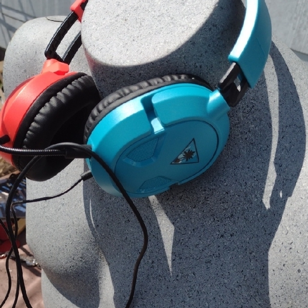 Turtle Beach Recon 50 Red and Blue Gaming Headset NWOT